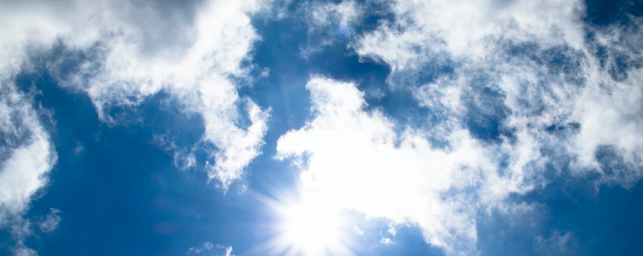 Dermatoloģe un blogere atspēko mītus - kā aizsargāt ādu no saules un fotonovecošanās riskiem.